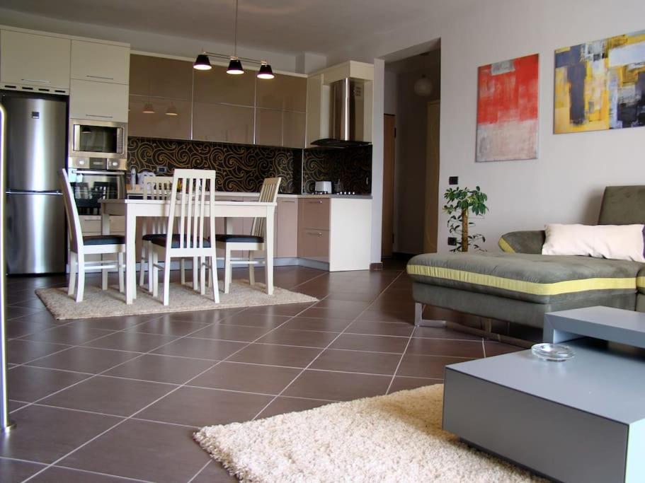 Exclusive Apartment Tiranë Eksteriør bilde